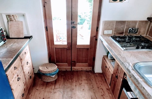 Spoleto Cottage | Cozy and comfortable 2 bedroom/1 bathroom self catering cottage
