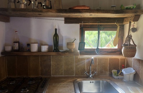 Spoleto Cottage | Cozy and comfortable 2 bedroom/1 bathroom self catering cottage