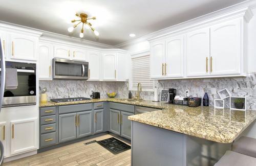 Tulsa House | Cozy and cute 3 bedroom home that can accommodate up to 8 people. n