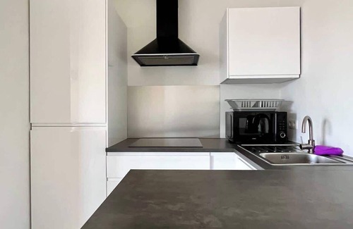 Liege Apartment | Cozy and fully equipped in the center of Liege 4 guests