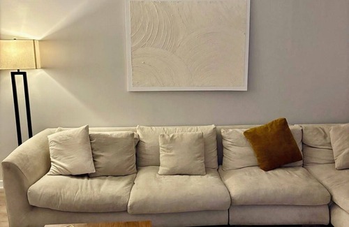 Crystal City Apartment | Cozy and Modern 1-bedroom spacious apartment in national landings Arlington VA