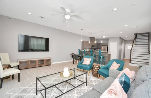 Northside House | Cozy and Modern 3 bedroom home - 4 Min from Minute Maid Park!