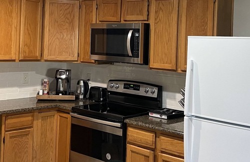 Garland House | Cozy and quiet neighborhood a minutes from shopping