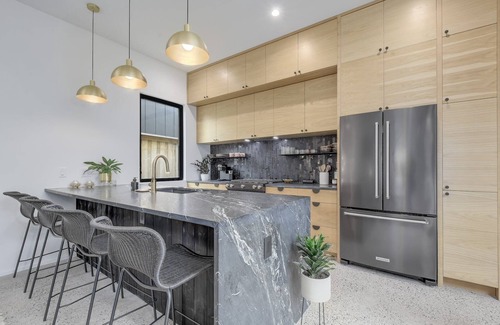 Chestnut House | Cozy and Spacious 2BD 2BR Sanctuary
