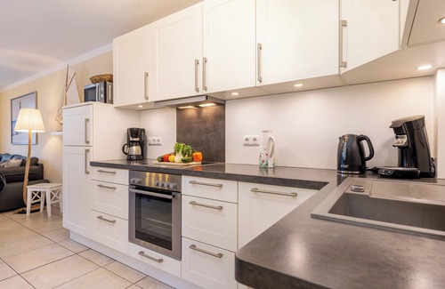 Zingst Apartment | Cozy apartment in a central location