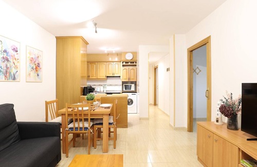 Sagunto Apartment | Cozy apartment 60m from the beach with balcony - Puerto de Sagunto