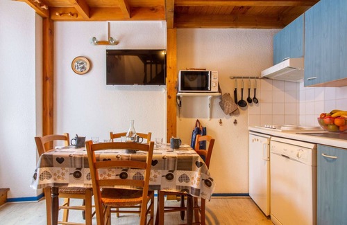 Bareges Apartment | Cozy apartment 4 pers with parking, terrace, ski locker