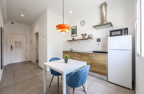 El Cabanyal Apartment | Cozy Apartment 5 Minutes from the Beach 3A
