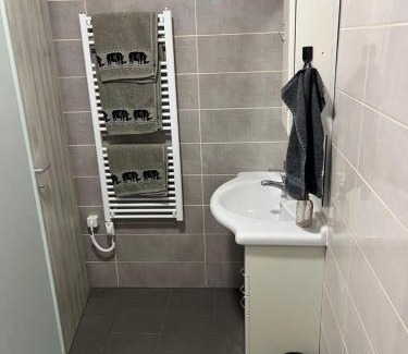 Nagyteteny Apartment | Cozy apartment close to M0 way