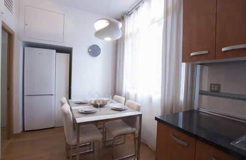 Dreta de l'Eixample Apartment | Cozy Apartment Diagonal-Sagrada Familia
