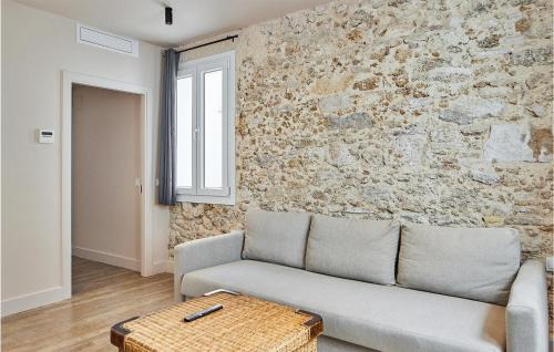Old Town Apartment | Cozy Apartment In Cádiz With Wifi
