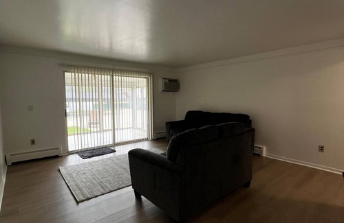 Drayton Plains Apartment | Cozy apartment in charming Walled Lake with AC, WiFi