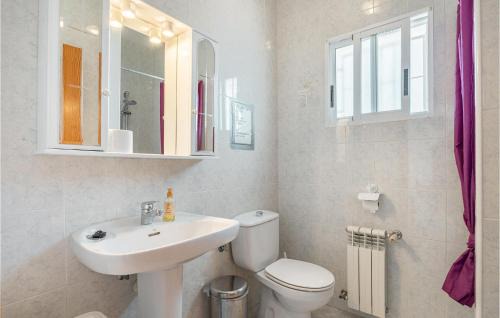 L'Alfas del Pi Apartment | Cozy Apartment In Cautivador With Wifi