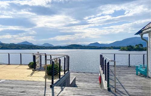 Ulstein Municipality Apartment | Cozy Apartment In Gurskøy With Sauna