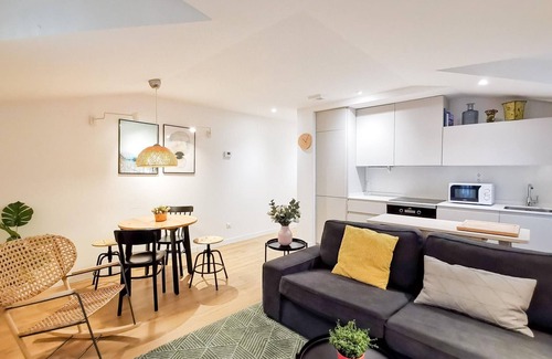 Zarautz Apartment | Cozy Apartment in Historic Center, 5-Minute Walk to Zarautz Beach