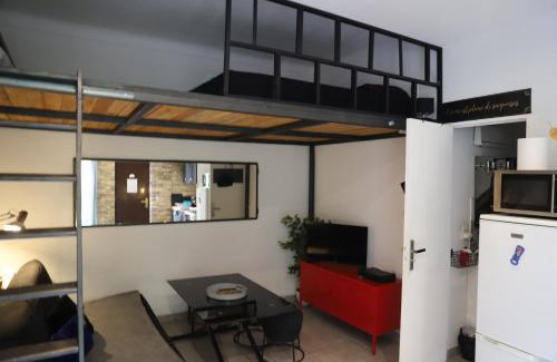 Saint-Roch Apartment | Cozy apartment in Nice Est