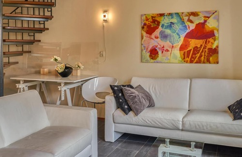 Mesch House | Cozy apartment in old mill with covered terrace