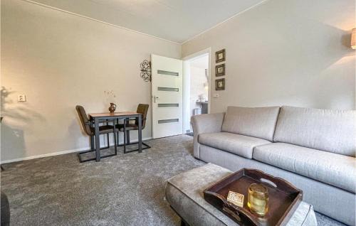 Surhuisterveen Apartment | Cozy Apartment In Surhuisterveen