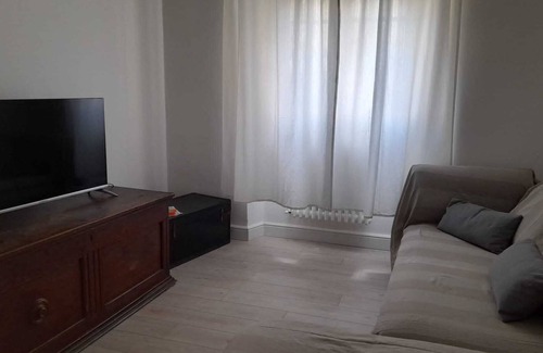 Livorno Apartment | Cozy apartment in the center of Livorno. Near Ferry Embarkations.