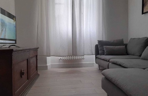 Livorno Apartment | Cozy apartment in the center of Livorno. Near Ferry Embarkations.