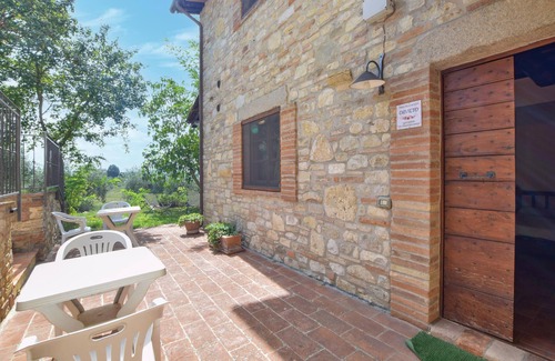 Todi Apartment | Cozy apartment in Todi with sauna