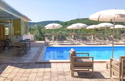 Chiesiola Apartment | Cozy apartment in Vieste with WiFi