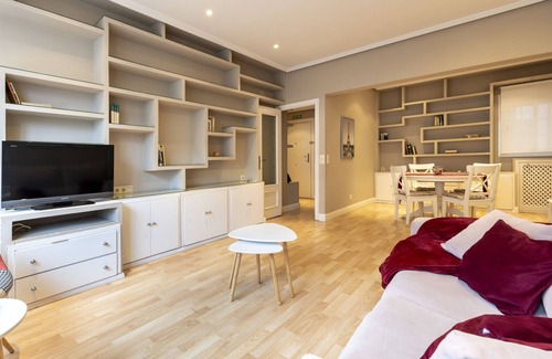 Guindalera Apartment | Cozy Apartment Madrid. Bº SALAMANCA, IFEMA. AEROPUERTO. 2 ROOMS- 6 PAX - ELEVATOR