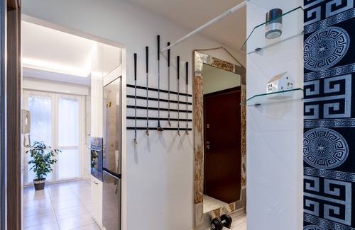 Crescenzago Apartment | Cozy apartment very close to the simple metro to get to the center