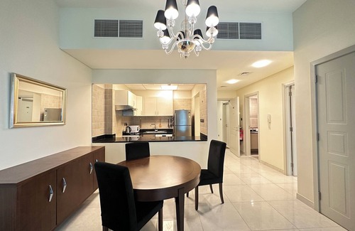 Nad Al Sheba Apartment | Cozy apartment with 1 bedroom and WiFi, in vibrant Dubai- Meydan