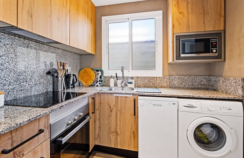 El Carmel Apartment | Cozy apartment with private sunny terrace