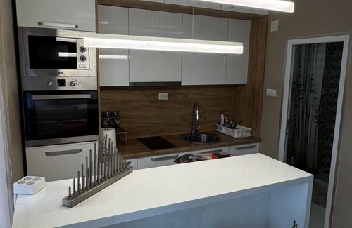 Krusevac Apartment | Cozy apartment with WiFi and AC in charming Kruševac