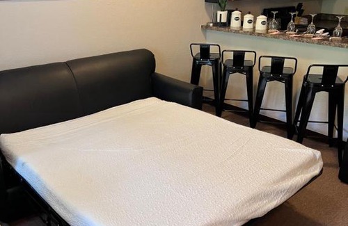 Gatlinburg - Pigeon Forge Apartment | Cozy Apt for a peaceful getaway