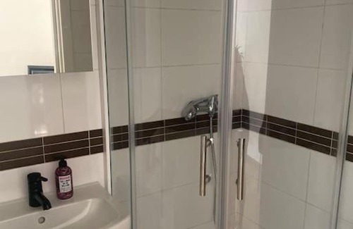 Brevnov Apartment | Cozy Apt near Prague Castle