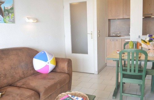 Frejus Plage Apartment | Cozy apt with loft, terrace and parking in Fréjus