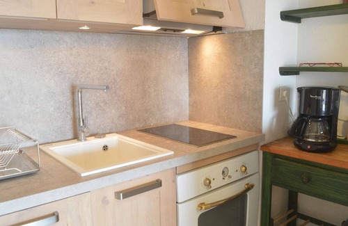 Frejus Plage Apartment | Cozy apt with loft, terrace and parking in Fréjus
