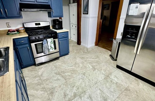 Lubec House | Cozy Arts & Crafts Home in the Heart of Lubec! Walk to all local amenities.