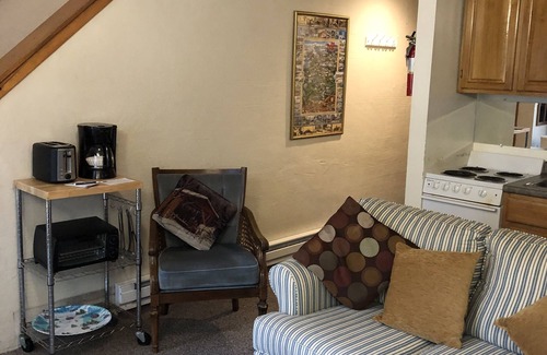 Bartlett Condo | Cozy Attitash Mountain Village Condominium