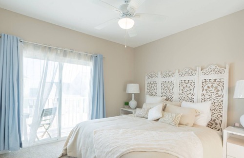 Port Isabel House | 🏖 Cozy | Balcony Bay Views | Fish | Jacuzzi | Pool