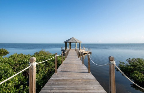 Port Isabel House | 🏖 Cozy | Balcony Bay Views | Fish | Jacuzzi | Pool