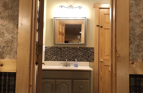White Pine Apartment | Cozy basement large studio suite with private access