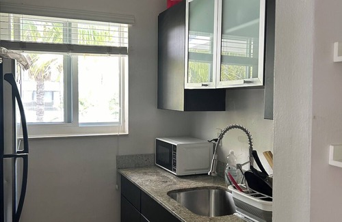 Key Biscayne Apartment | Cozy Beach Apartment in Key Biscayne —5 min walk to Beach