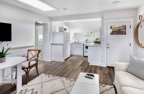 Mill Valley Apartment | Cozy Beach Bungalow Retreat
