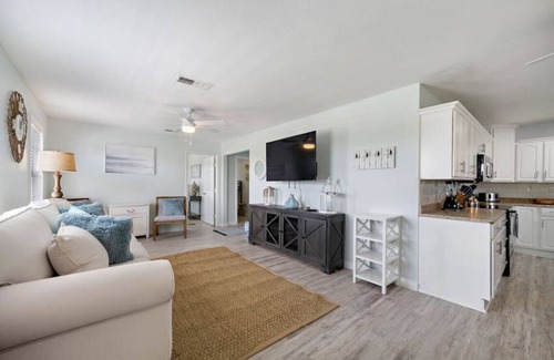 Crystal Beach House | Cozy Beach Retreat with Deck, Steps from the Beach