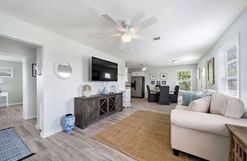Crystal Beach House | Cozy Beach Retreat with Deck, Steps from the Beach