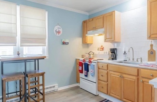 Villas House | Cozy beach retreat, 3-Bedroom Home in Villas, NJ, with the Best Sunsets!