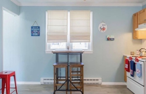Villas House | Cozy beach retreat, 3-Bedroom Home in Villas, NJ, with the Best Sunsets!