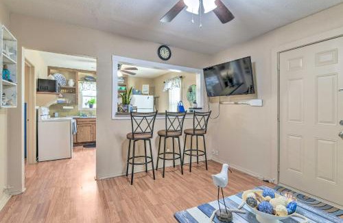 Aransas Pass House | Cozy BeachandFishing Cottage in Aransas Pass!
