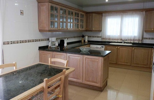 Riumar House | Cozy Beachside House: Private Pool, Free WiFi, Pet-Friendly, Near Dog Beach