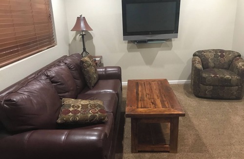 Bigfork Apartment | Cozy Bigfork Apartment Location Price Wonderfully Comfortablenwalk to Bigfork.