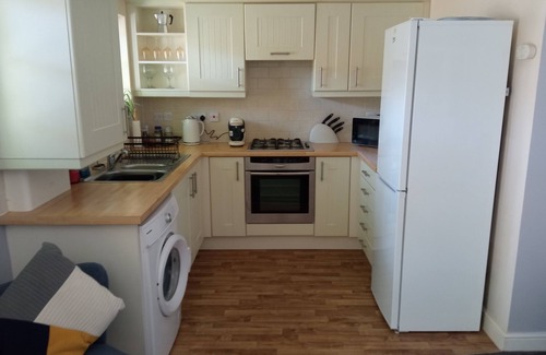 Bodmin Apartment | Cozy Bodmin 1 Bed Apt With Free Parking